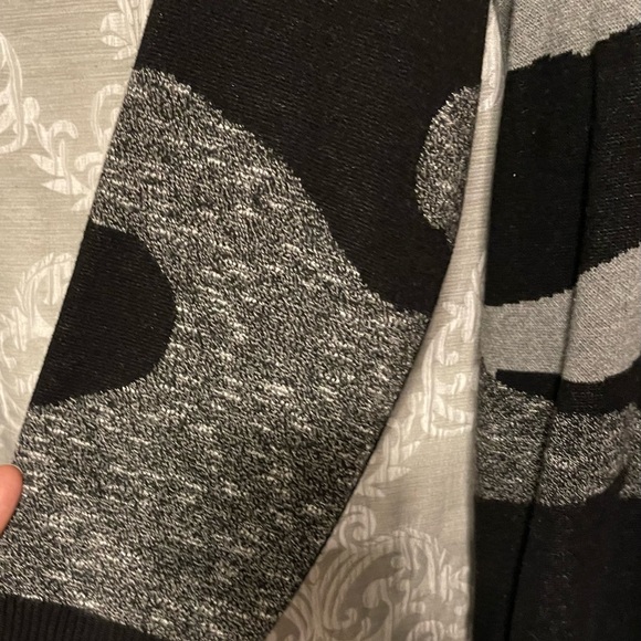 Avenue cardigan size 22w24w - Picture 3 of 3